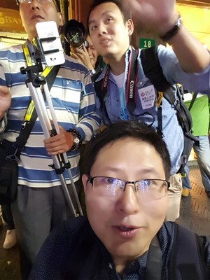  #與你的朋友一起來個(gè)最特別的廣角自拍# 放膽來！