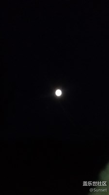 只有夜空足夠黑暗，才能清楚的看見月亮！