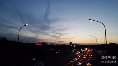夜幕下的城市