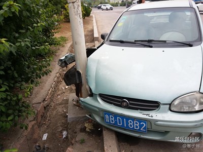 車禍現(xiàn)場(chǎng)