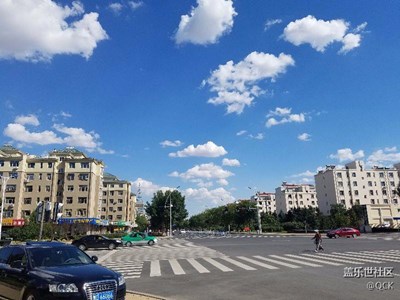 小城天空