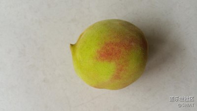鷹嘴桃，很甜
