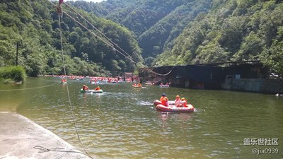 皮筏載客行，九曲十八灣