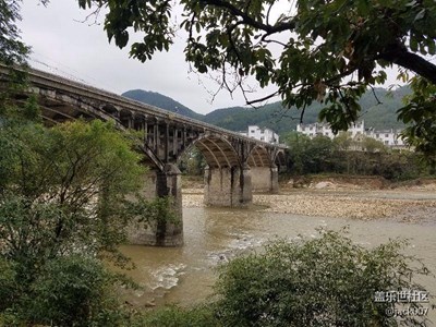河邊