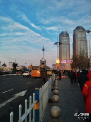 景是好景，冷風(fēng)不正經(jīng)。把手機(jī)凍得對(duì)不上焦。