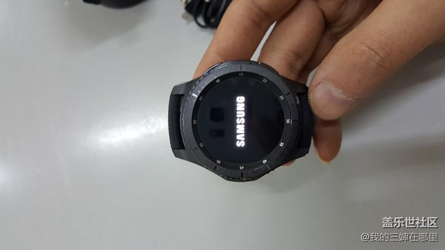 今天收到了盼望已久的Gear S3手表！請高手來解答我的疑惑！