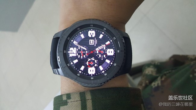 今天收到了盼望已久的Gear S3手表！請高手來解答我的疑惑！