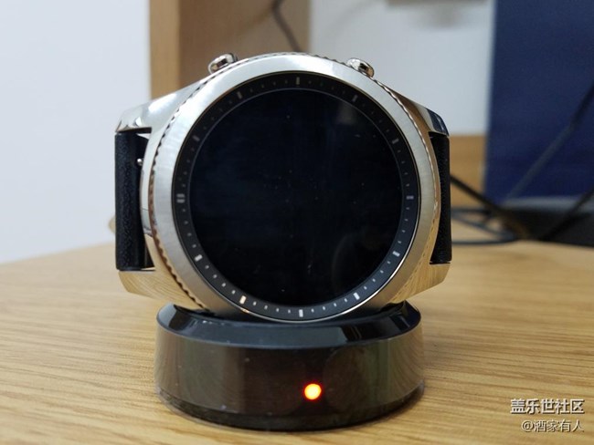 【用科技智造時(shí)間】GEAR S3到手！真是大愛！