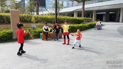 玩樂的孩兒