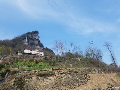 深山別墅