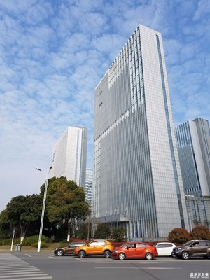 好春光，不如夢(mèng)一場(chǎng)