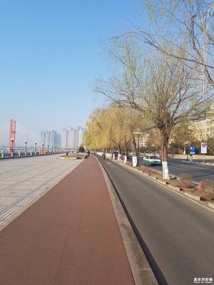 清晨
