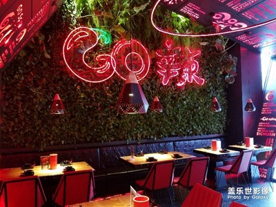 午餐隨手拍了幾張，發(fā)現(xiàn)現(xiàn)在的餐廳都是為拍照設(shè)計的。