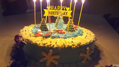 同事生日，獻(xiàn)上一個少女情懷的蛋糕！