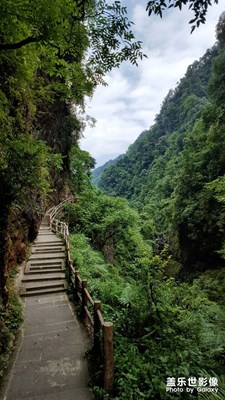 旖旎峨眉