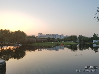 2周年 風(fēng) 校園一角，云談風(fēng)輕。