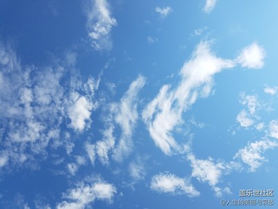 蔚藍(lán)的天空白云朵朵