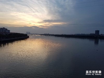 努力爬坡