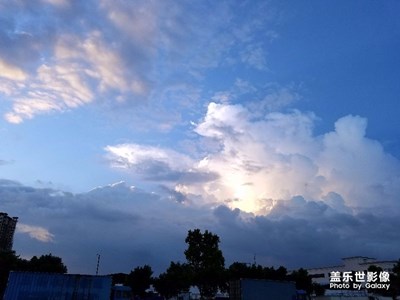 天空