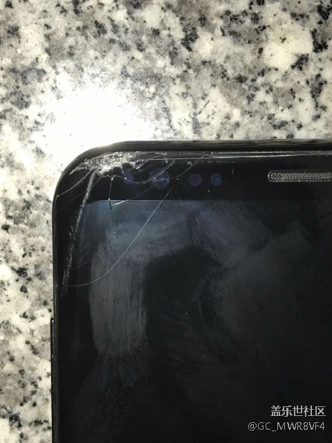 誰知道屏幕摔壞了修好防水會不會有問題