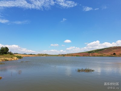 天高云淡