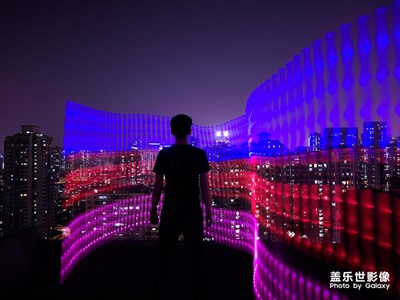 【拍，才知道】創(chuàng)意光繪攝影 用手機也能拍出來？