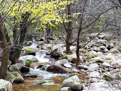 初冬山色