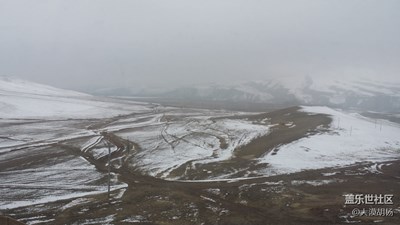 山舞銀蛇，原馳蠟象