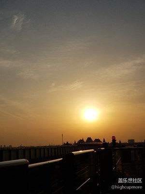 地鐵，夕陽，酒堡