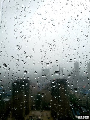 暴風(fēng)雨來襲