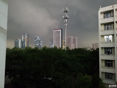 可怕!這還是白天嘛!