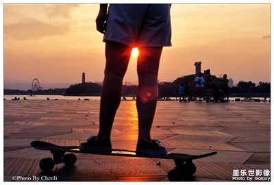 今天夕陽不錯，去遙望江心的水門頭走了一走。