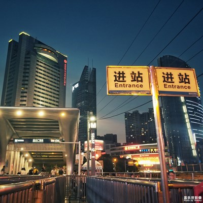 這個(gè)夏天，我在武漢等你·曇華林夜