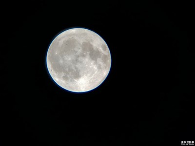 無意間拍到UFO
