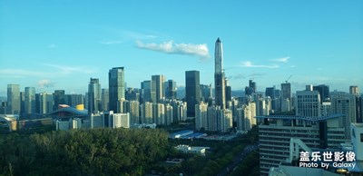 臺(tái)風(fēng)過后的深圳