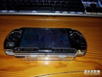 紀(jì)念失去的青春。
