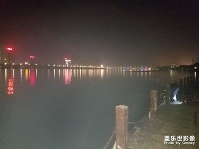 夜，夜