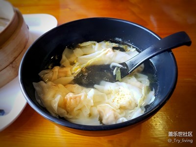 古鎮(zhèn)上隨便吃一點