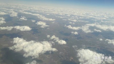 換個(gè)角度看天空
