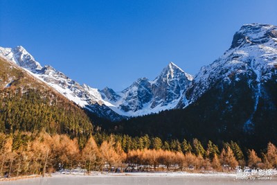 【為中國(guó)添色】川西初雪