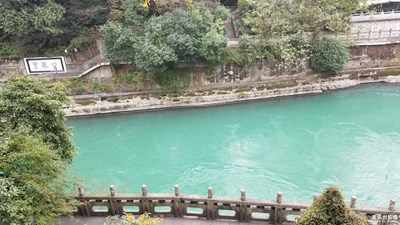 緯度的色彩+景區(qū)開(kāi)放日游都江堰青城山