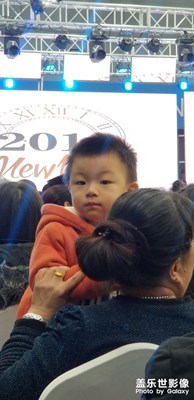 可愛(ài)的小孩