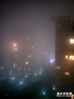 「眼里的霧霾讓我想到霍格沃茲~懂得來~」
