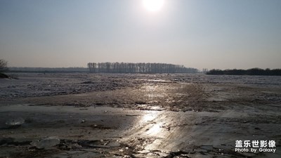 冬日的松花江
