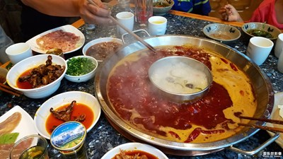 蓋樂(lè)世攝影周賽第75期——新春年夜飯