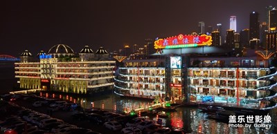 提前恭祝大家諸事順利、新年快樂、萬事如意、闔家歡樂！