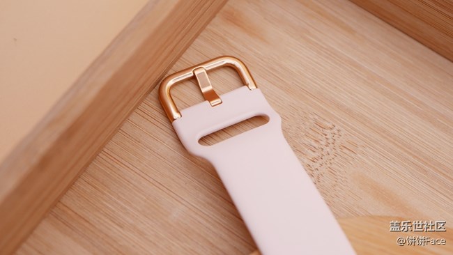 精致有型 三星Galaxy Watch Active美圖賞