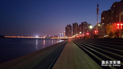 鴨綠江邊