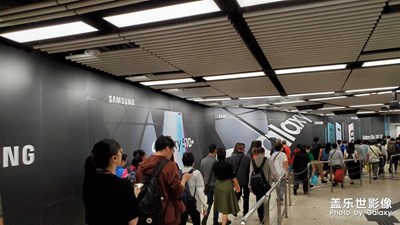 s10在HK的廣告