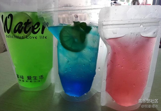 天熱了，冰粉現(xiàn)搓現(xiàn)賣，多種口味，傳統(tǒng)手工冰粉